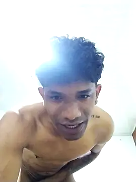 Henderson01 online show from February 16, 2026, 8:13 am