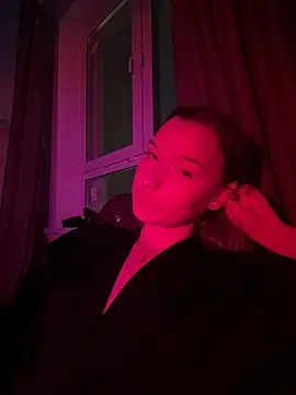 EmmaTurners online show from February 25, 2026, 5:57 pm