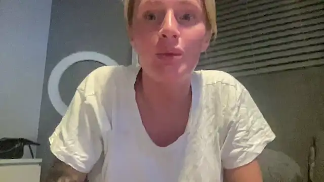 jadey19x online show from June 22, 2026, 10:18 pm