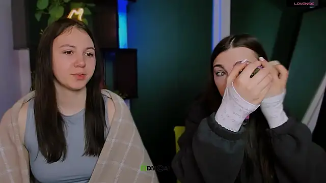 Snapshot of jenny_donne chatting on April 12, 2026, 5:33 am jenny donne online show from April 12, 2026, 5:33 am