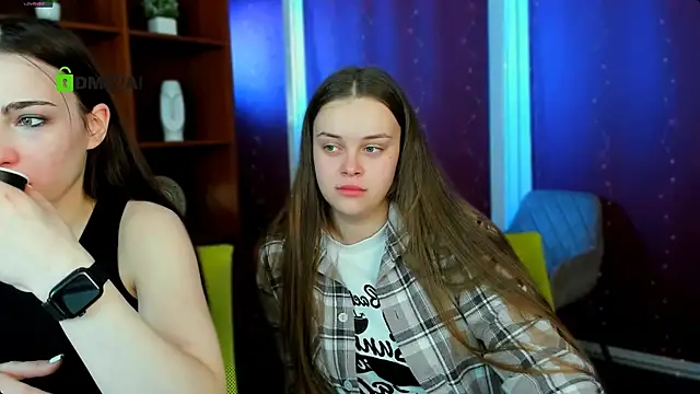 Snapshot of jenny_donne chatting on April 3, 2026, 4:52 am jenny donne online show from April 3, 2026, 4:52 am