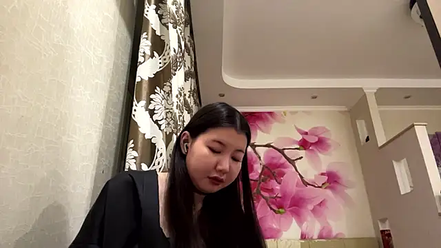 Snapshot of MaeRaads chatting on February 26, 2026, 6:52 pm MaeRaads online show from February 26, 2026, 6:52 pm