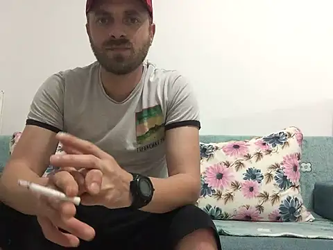 Snapshot of Scarbau chatting on May 19, 2026, 6:15 pm Scarbau online show from May 19, 2026, 6:15 pm