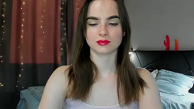 Snapshot of megann_fox2 chatting on March 9, 2026, 3:04 pm megann fox2 online show from March 9, 2026, 3:04 pm