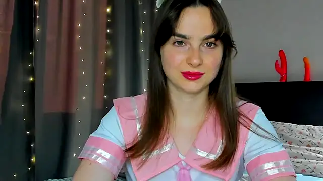 Snapshot of megann_fox2 chatting on May 7, 2026, 4:21 pm megann fox2 online show from May 7, 2026, 4:21 pm