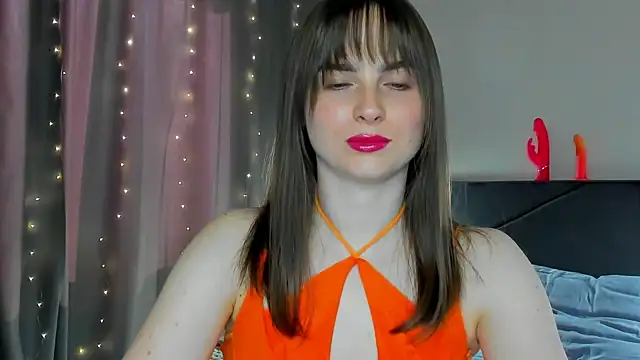 Snapshot of megann_fox2 chatting on April 22, 2026, 1:18 pm megann fox2 online show from April 22, 2026, 1:18 pm