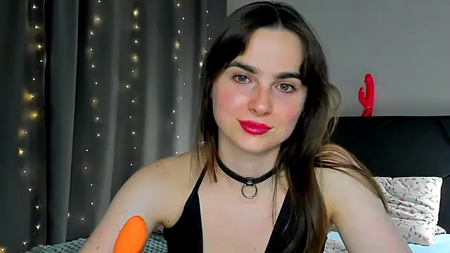 Snapshot of megann_fox2 chatting on May 17, 2026, 5:24 pm megann fox2 online show from May 17, 2026, 5:24 pm