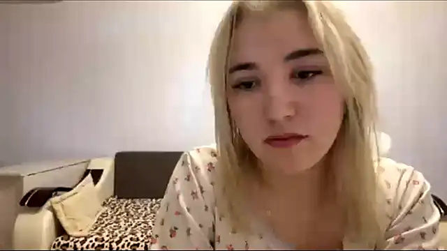 Snapshot of MerryVideo chatting on March 27, 2026, 4:52 pm MerryVideo online show from March 27, 2026, 4:52 pm