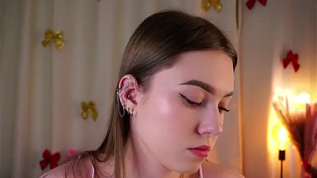 LorileeRuetz online show from February 28, 2026, 11:54 am