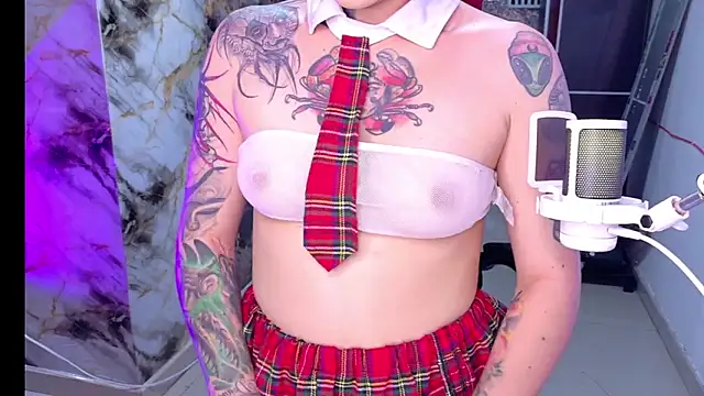 Snapshot of nova_kitttyy chatting on May 27, 2026, 1:57 am nova kitttyy online show from May 27, 2026, 1:57 am
