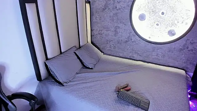 Agathe caius online show from April 15, 2026, 4:18 am