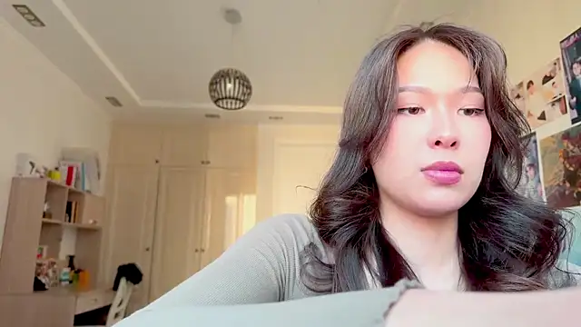 HannaOreo online show from April 3, 2026, 8:32 am