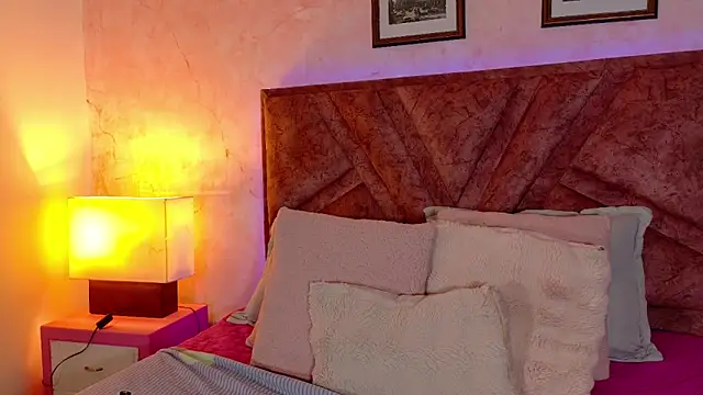 Natasha otson online show from February 26, 2026, 3:17 am