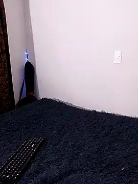 Lili  Clan online show from April 9, 2026, 12:45 am