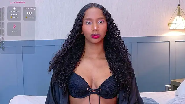 Snapshot of Chloe-Rose- chatting on March 17, 2026, 4:04 am Chloe-Rose- online show from March 17, 2026, 4:04 am