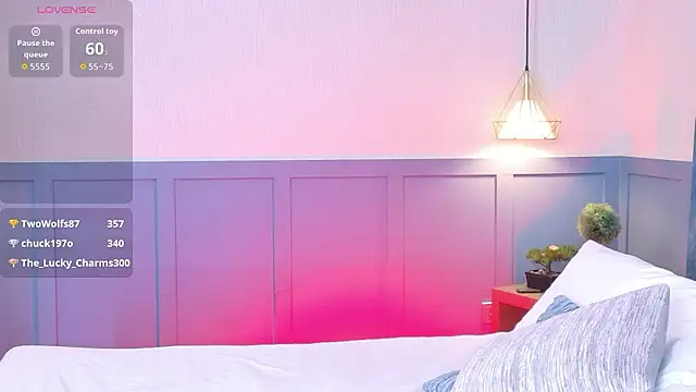 Snapshot of Chloe-Rose- chatting on March 29, 2026, 3:19 am Chloe-Rose- online show from March 29, 2026, 3:19 am