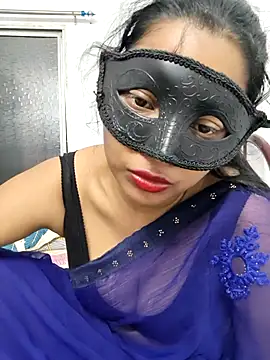 Cute-aryaa online show from April 16, 2026, 6:19 pm