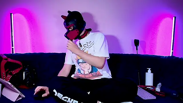 Snapshot of K9_GoodBoy chatting on March 17, 2026, 5:05 pm K9 GoodBoy online show from March 17, 2026, 5:05 pm