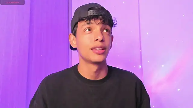 Maxfrost1 online show from March 1, 2026, 10:21 pm