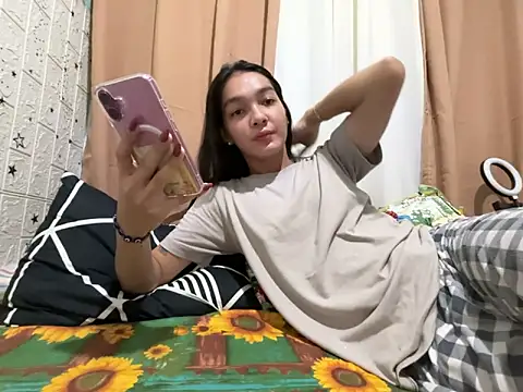 bigcock farrah online show from February 25, 2026, 2:01 am