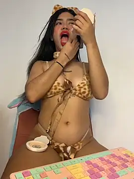 Lily em online show from June 11, 2026, 1:19 pm