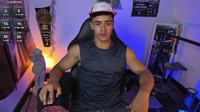 Snapshot of Rob_zaens33 chatting on March 21, 2026, 9:08 pm Rob zaens33 online show from March 21, 2026, 9:08 pm