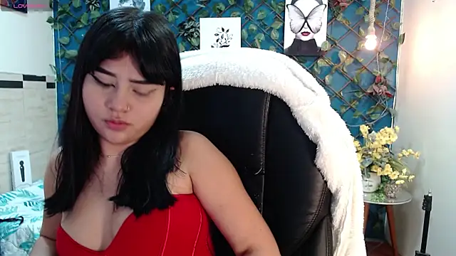 mila quin online show from May 10, 2026, 1:04 pm