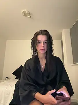 Amberbanxx online show from April 16, 2026, 10:34 pm