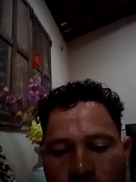 Snapshot of euchapo99 chatting on April 5, 2026, 10:55 am euchapo99 online show from April 5, 2026, 10:55 am