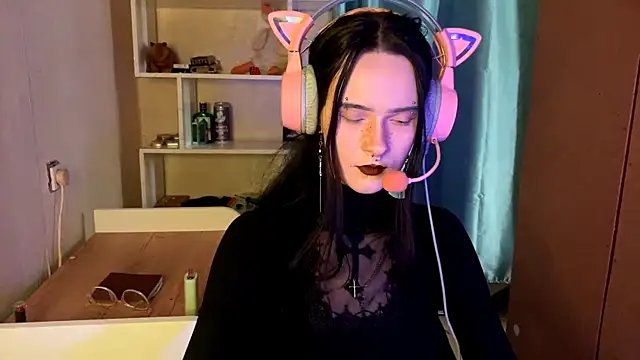 Snapshot of MabelDefina chatting on February 18, 2026, 11:06 am MabelDefina online show from February 18, 2026, 11:06 am