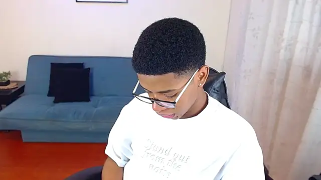 liiam3 online show from March 2, 2026, 8:38 pm