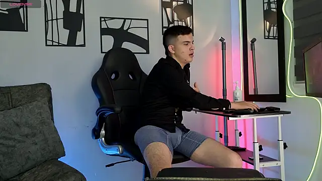 nico pelusa online show from March 27, 2026, 11:00 am