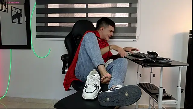 nico pelusa online show from April 17, 2026, 8:55 pm