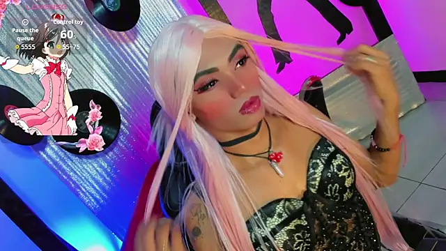 suzume Mendez online show from May 28, 2026, 11:27 am