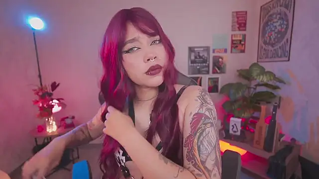 violette clerk1  online show from March 13, 2026, 7:52 pm