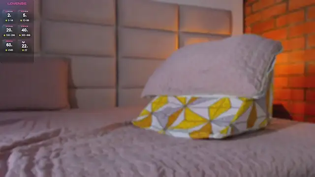 Snapshot of jhosuahunt chatting on April 6, 2026, 5:30 am jhosuahunt online show from April 6, 2026, 5:30 am