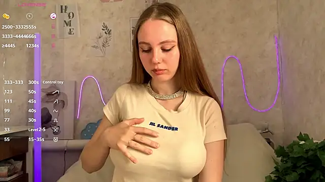 VictoriaDeese online show from July 16, 2026, 3:03 am