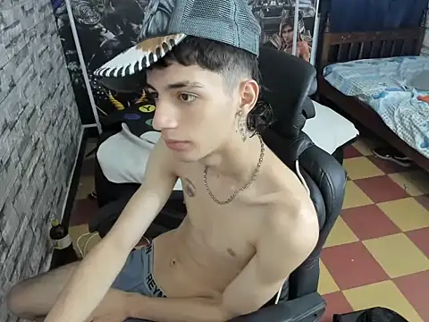 Snapshot of wex_077 chatting on April 1, 2026, 1:19 am wex 077 online show from April 1, 2026, 1:19 am