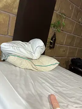 Zooziie online show from February 17, 2026, 6:11 am