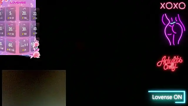 Snapshot of Luna_Moonfang chatting on June 1, 2026, 9:42 am Luna Moonfang online show from June 1, 2026, 9:42 am
