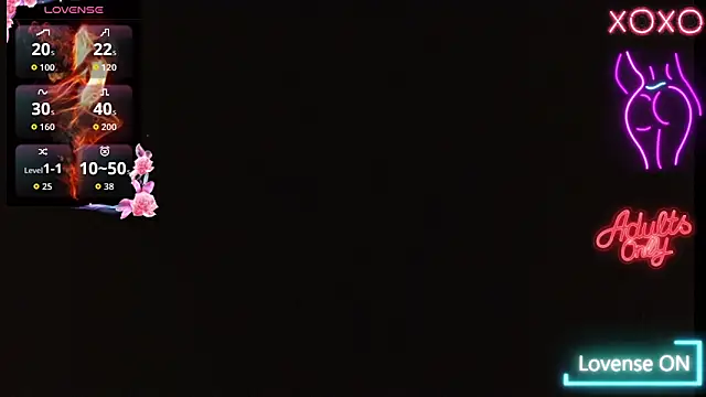 Luna Moonfang online show from May 19, 2026, 4:41 am