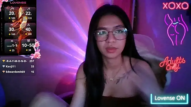 Luna Moonfang online show from May 24, 2026, 3:56 pm
