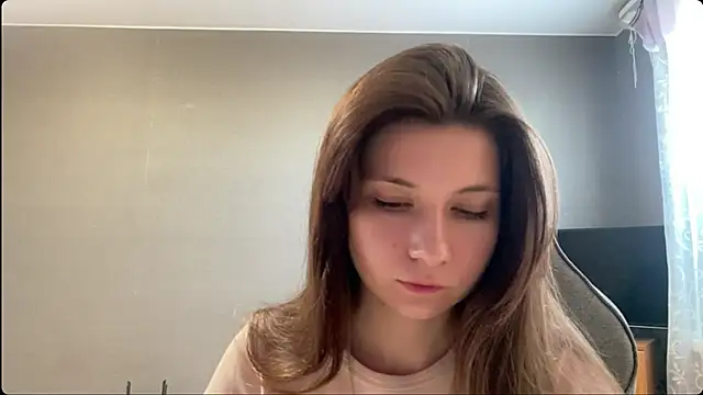 Snapshot of LunnaBliss chatting on May 20, 2026, 3:53 pm LunnaBliss online show from May 20, 2026, 3:53 pm