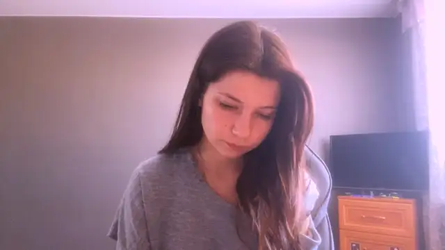 LunnaBliss online show from March 22, 2026, 9:44 am