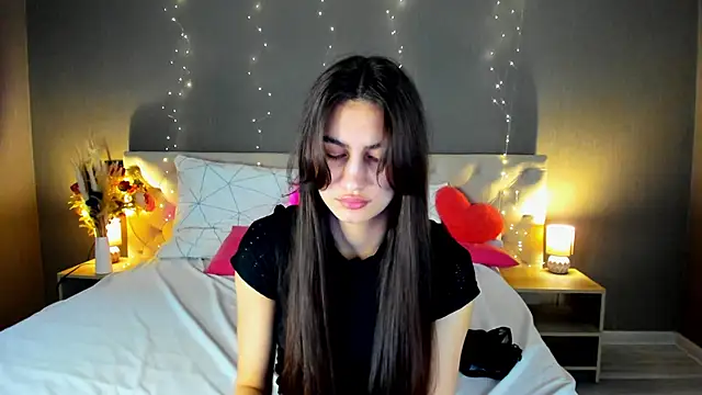 Snapshot of Adele_Lanea chatting on April 22, 2026, 12:50 am Adele Lanea online show from April 22, 2026, 12:50 am