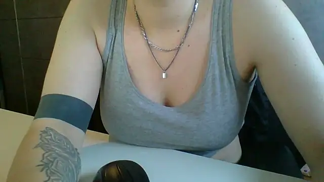 Geileboef28 online show from March 4, 2026, 6:54 am