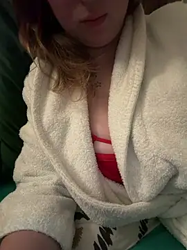 Frenchgirl45 online show from March 1, 2026, 9:26 pm