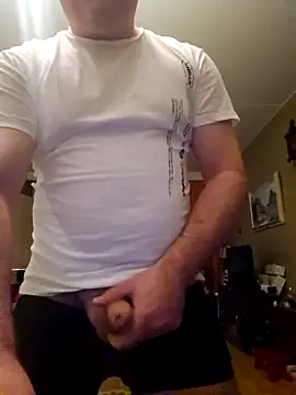 lindbe696 online show from April 30, 2026, 10:25 pm