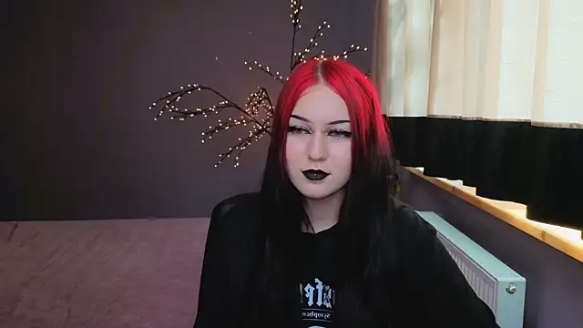 Snapshot of ElizabethVamp chatting on July 1, 2026, 5:41 am ElizabethVamp online show from July 1, 2026, 5:41 am