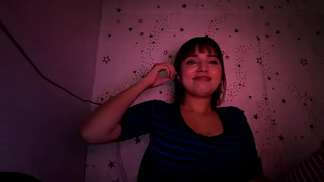 Snapshot of AngelCruz616 chatting on February 26, 2026, 4:51 pm AngelCruz616 online show from February 26, 2026, 4:51 pm